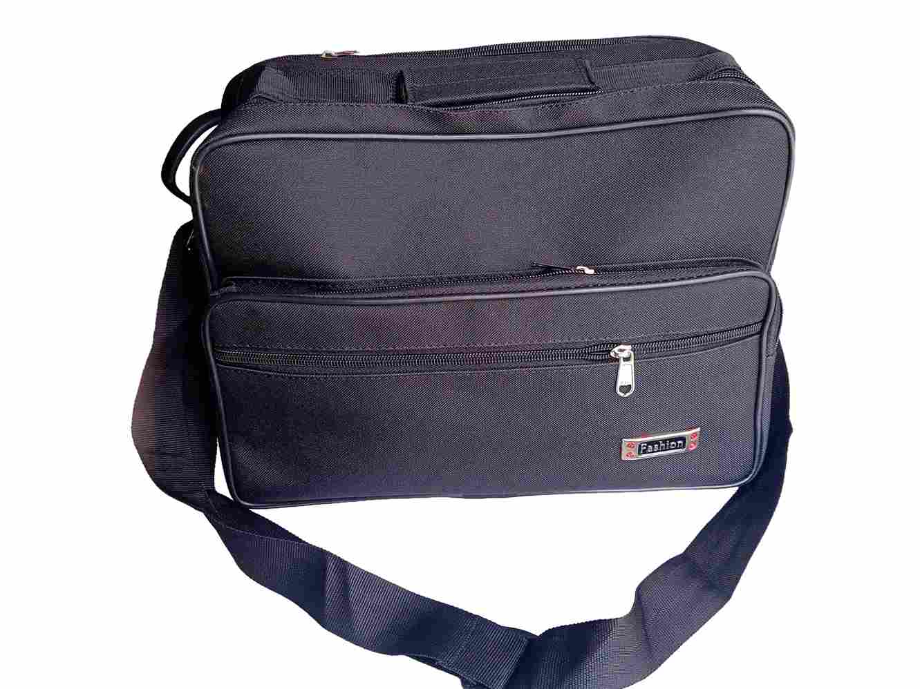 Stylish and Durable Black Messenger Bag for Work and Travel